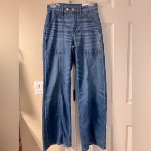 American Eagle Super High-Rise Baggy Wide Leg Jeans
